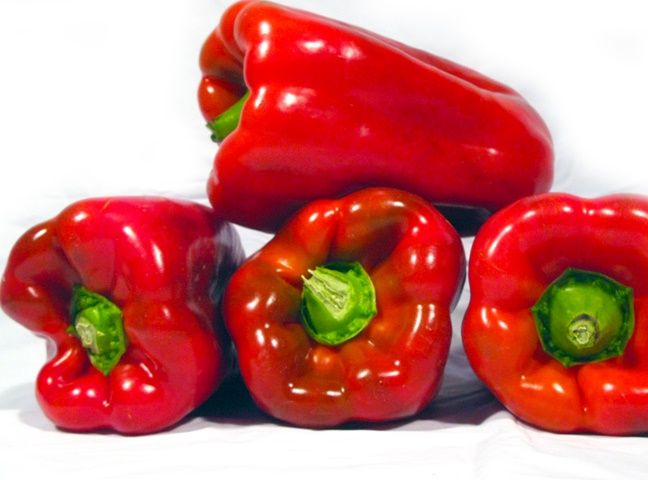 PIMIENTO ROJO PRIMERA 3 UND